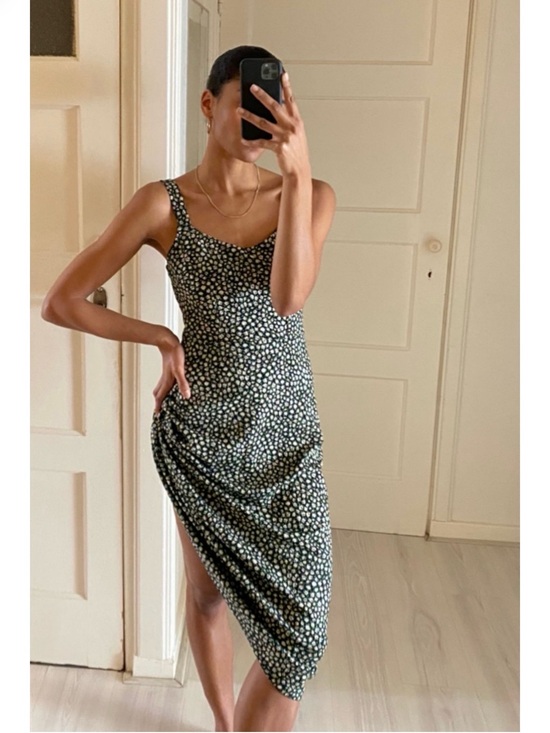 Free People Dresses & Skirts - Free People Lorelai Printed Black Floral Midi Dress Size Large
